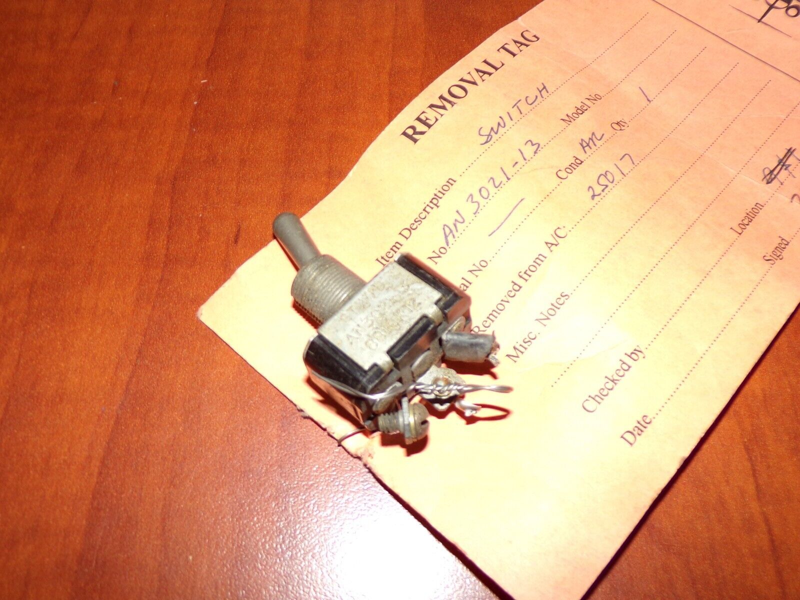 Aircraft Toggle Switch AN3021-13