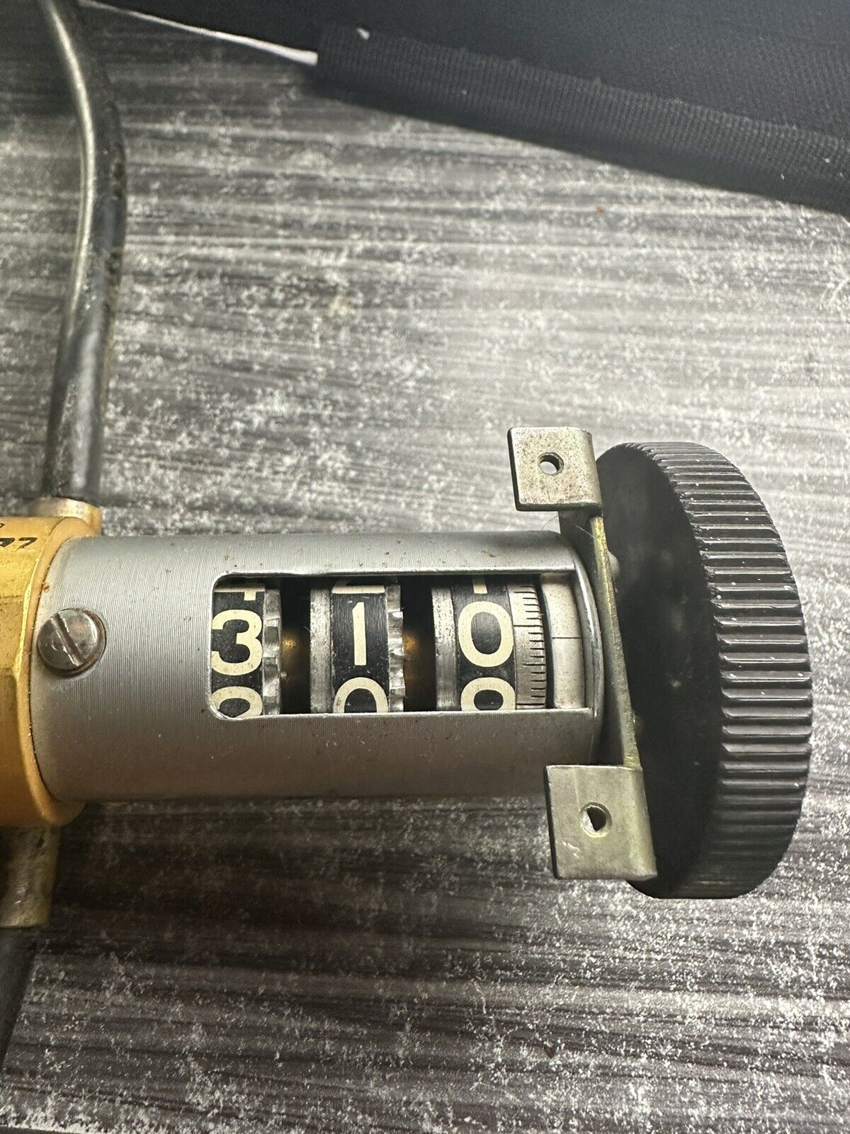 vintage aircraft radio thumb wheel 3 number selector m102, C3