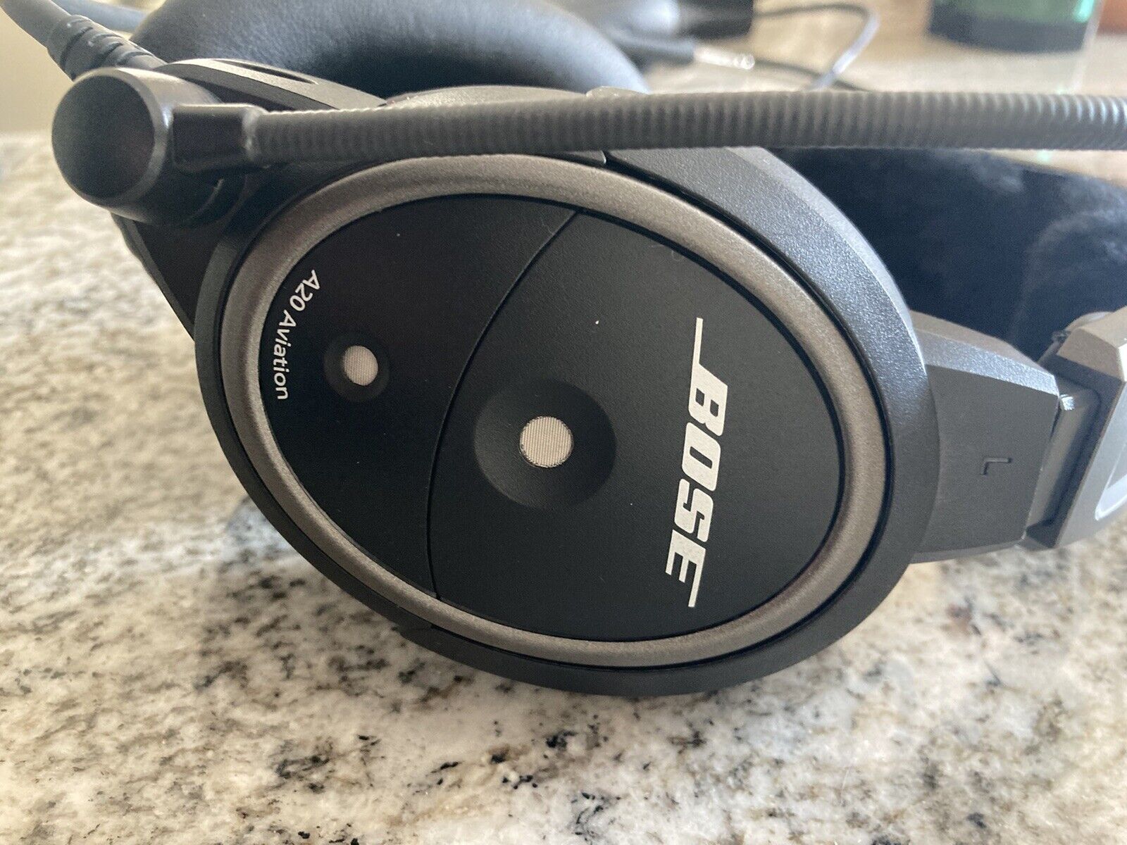 Bose A20 Aviation Headset without Bluetooth Dual Plug Cable - Black