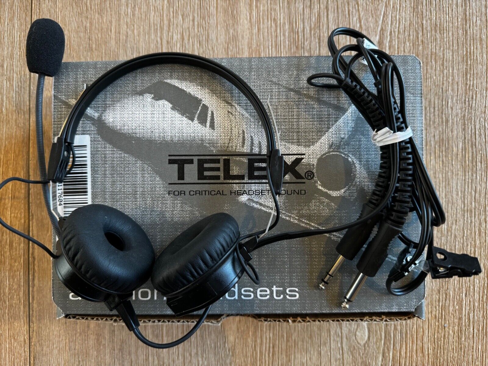 Telex Airman 850 Lightweight ANR Headset