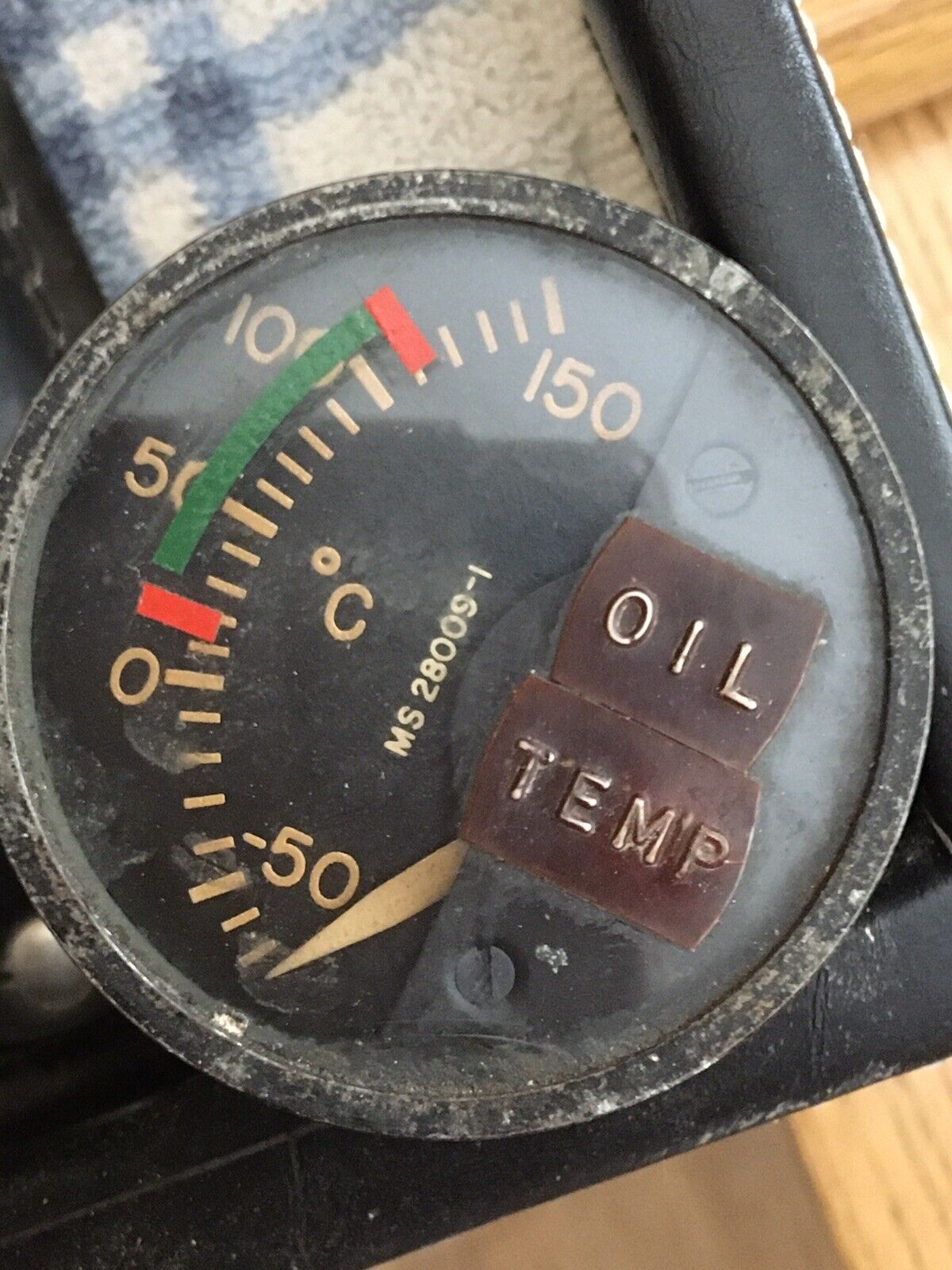 Vintage LEWIS ENG. CO. Electric Oil Temp Indicator MS 28009-1 Part No. 147B31