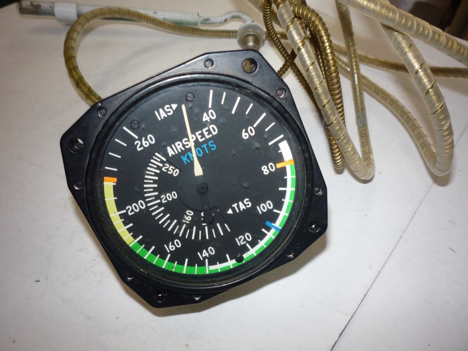 Cessna airspeed Indicator, PN C661045-0316 untested - parts  gauge