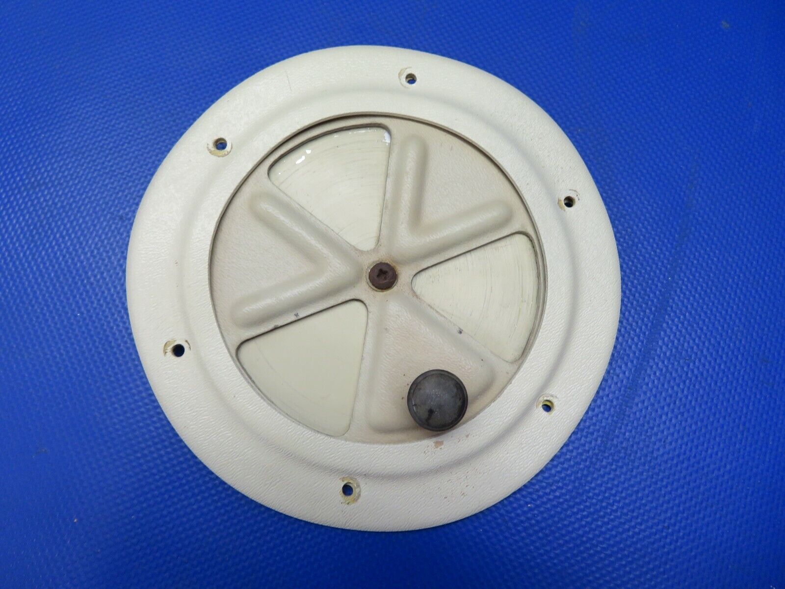 Piper PA-32RT-300 Lance Air Vent Assembly (0621-710)