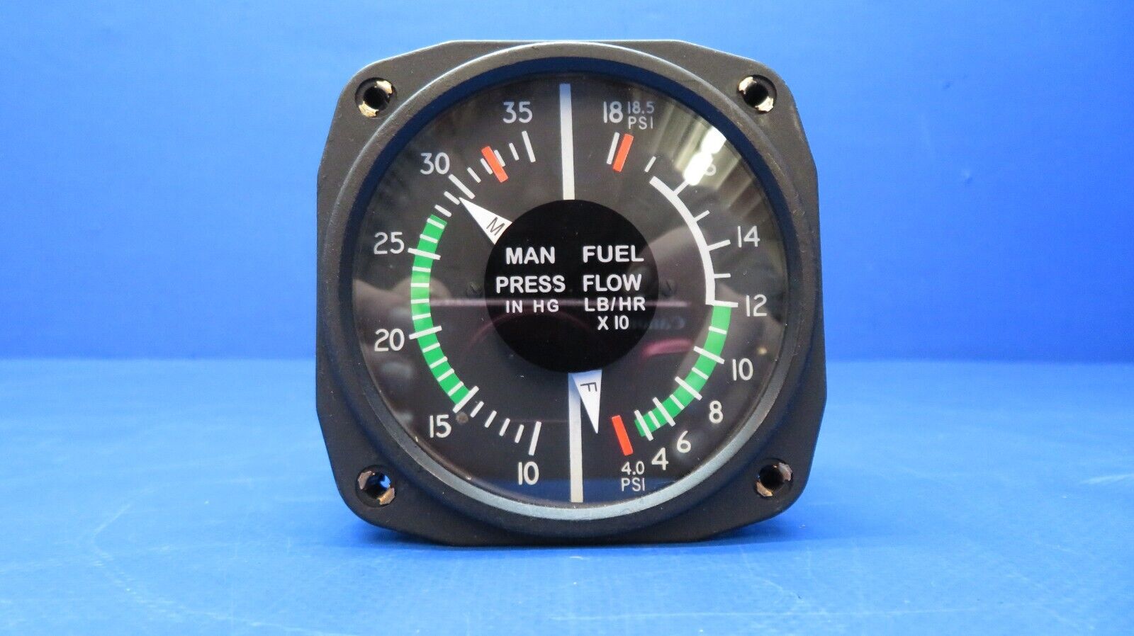 Cessna T210L United Instruments Manifold / Fuel Pressure P/N 6080-440 (0523-819)