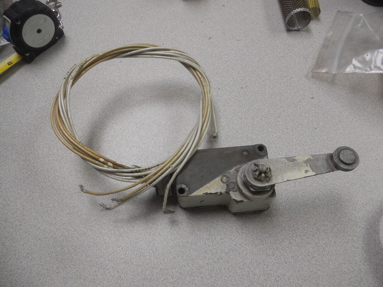 Cessna twin engine squat switch, Used, as removed