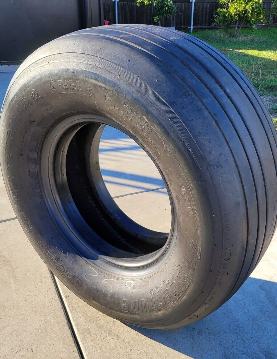 Bridgestone BOEING Aircraft Tire H49x19.0-22 Part No. APSO1482/B Gym Fitness