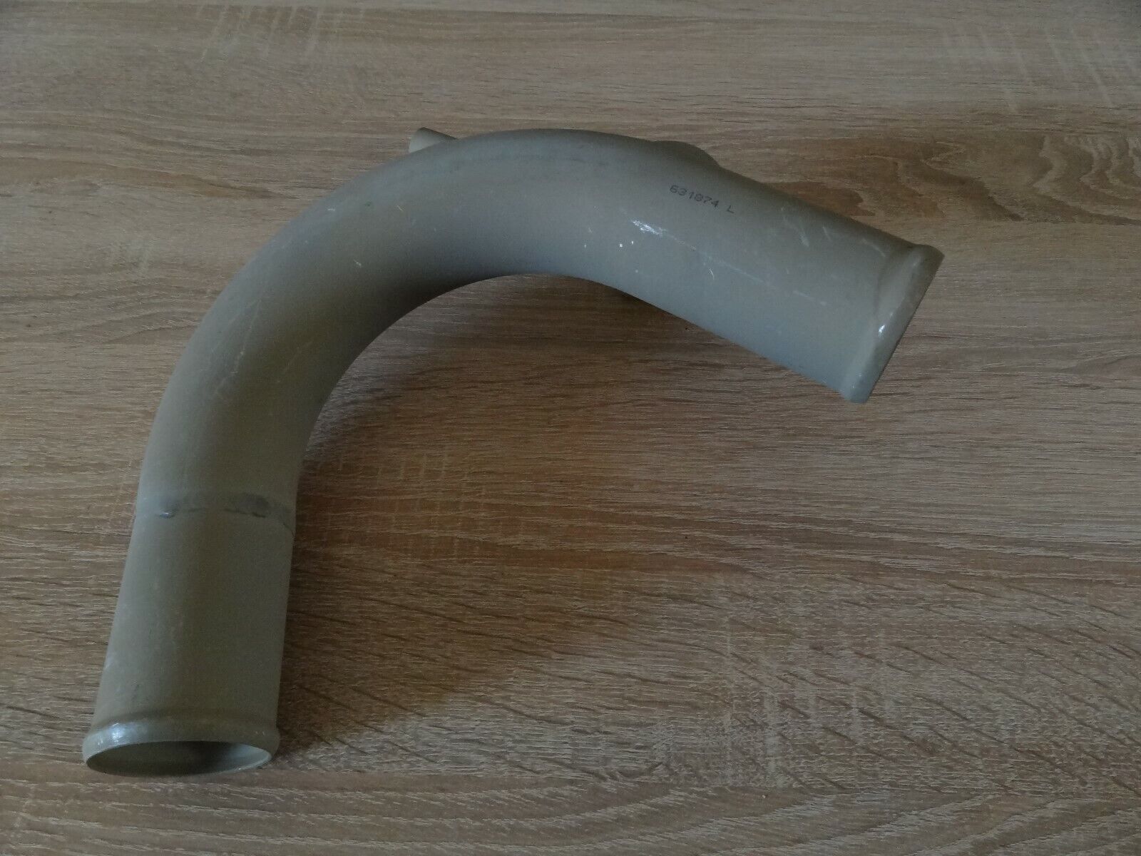 NEW OLD STOCK  CESSNA Exhaust  631874 L