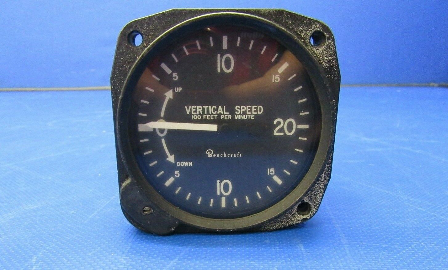 Beech A23A Musketeer Vertical Speed Indicator 169-380017, 410-1 (0521-411)