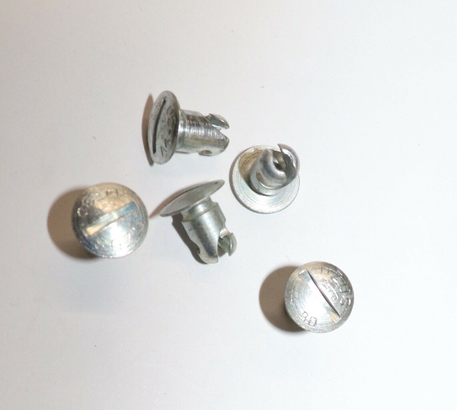 5 New A4-30 Oval Head Stud Short DZUS Fasteners - Get 5 for $4.95