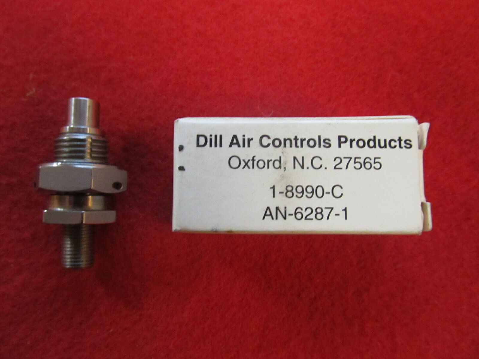 AN6287-1 Dill Air Strut Valve needs new O-ring