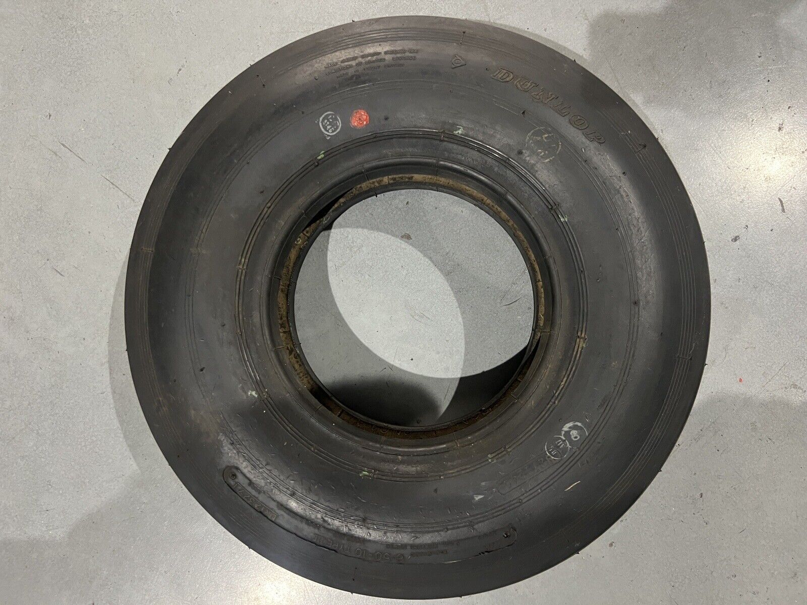 Dunlop 6.50-10 Tubeless 14 Ply Aircraft Tire