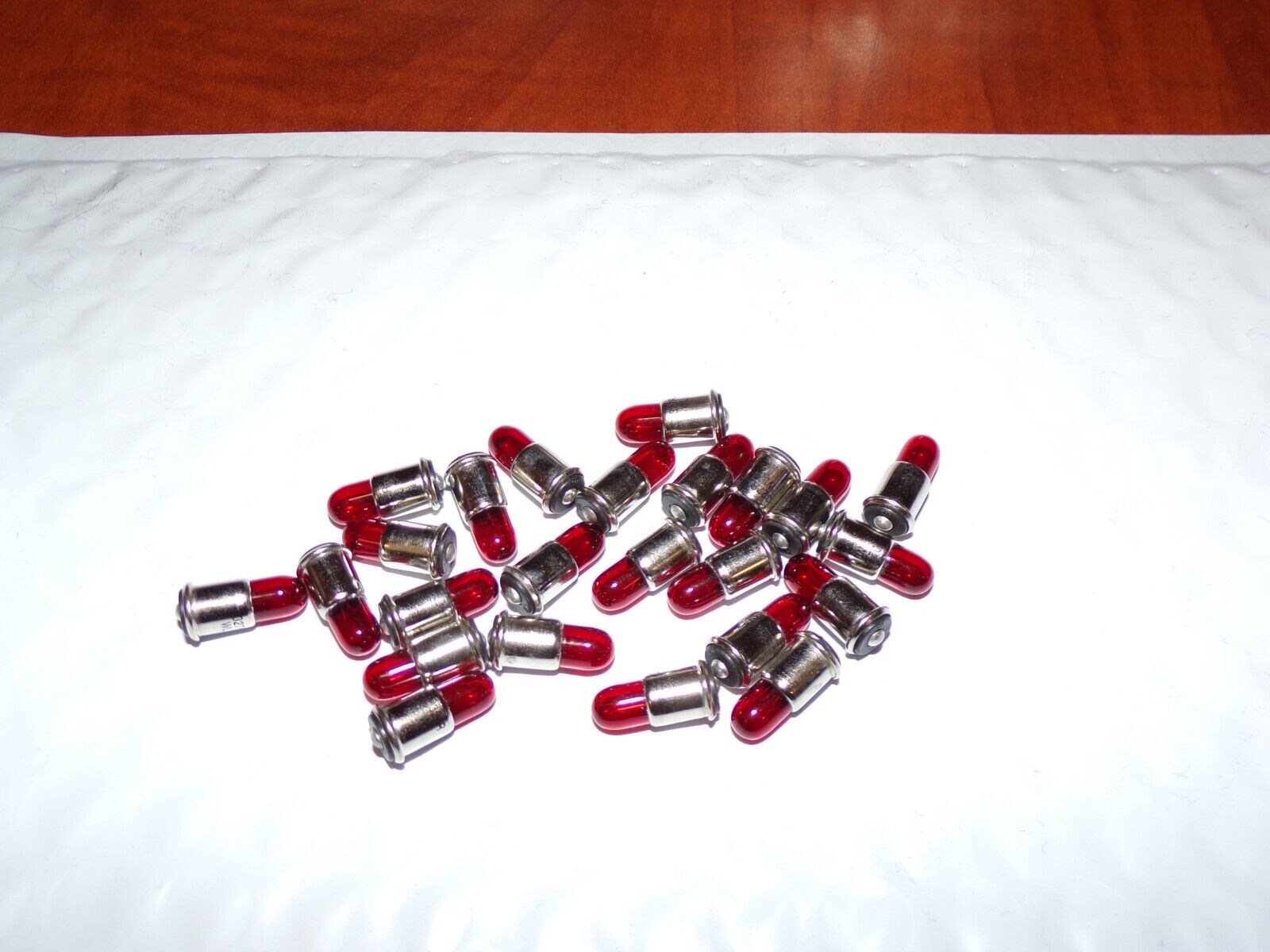Wamco Red 327 Mini Bulbs Type T-1 3/4 MF 28V 40MA (Quantity 25)