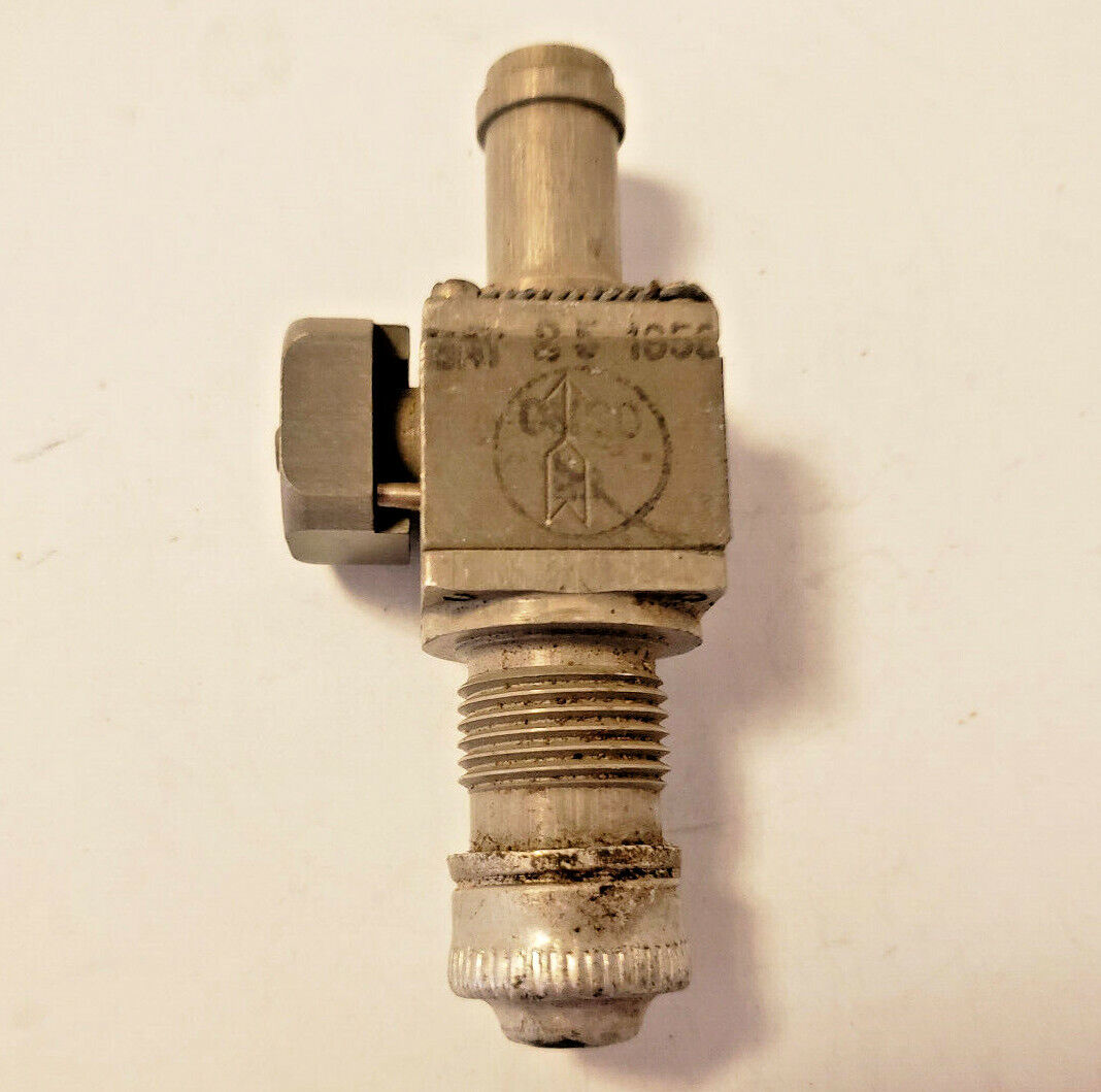 Avron Products Fuel and Water Drain Valve 70B114-57