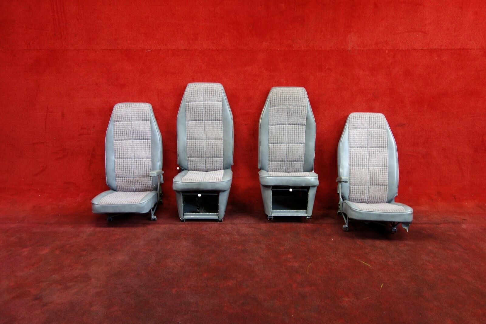 Piper PA-30 Twin Comanche Seat Set PN 25515-04, 25515-004, 25515-05, 25515-005