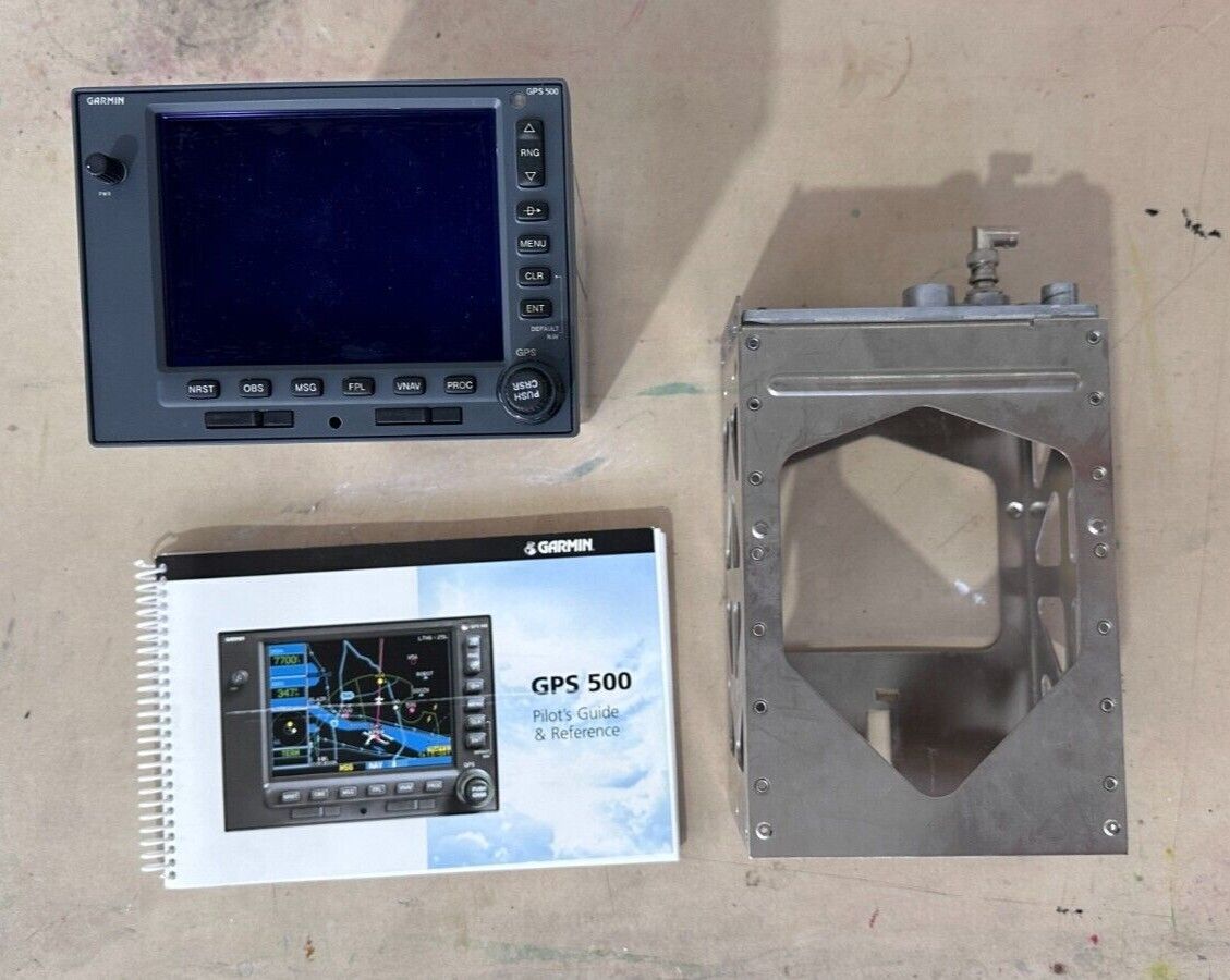 Garmin GPS 500 Non-WAAS Aviation GPS - Complete with Mounting Rack & Manual