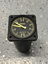Vintage Buaer U.S. Navy 6800-C2B-44-A2 Synchro Pressure Indicator Aircraft Gauge picture