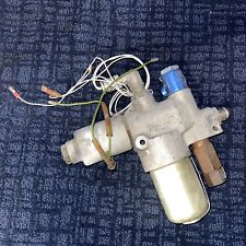 Cessna 421 Hydraulic Pressure Switch with Hydraulic Housing P/N:9910287-11 picture