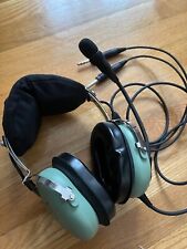 David Clark H10 13.4 Aviation Headset. Barely used, like new condition. picture
