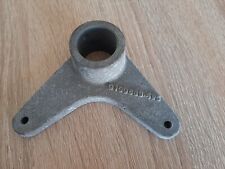 NEW OLD STOCK CESSNA SEAT BELLCRANK  0700833-498   (0700633-1) picture